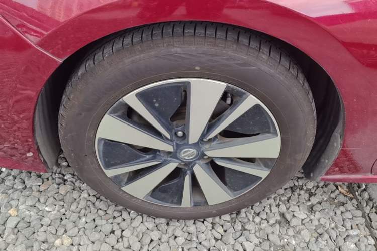 Used Nissan Teana 2019 2.0L XL Upper SmartDrive Version Left Front Wheel Hub