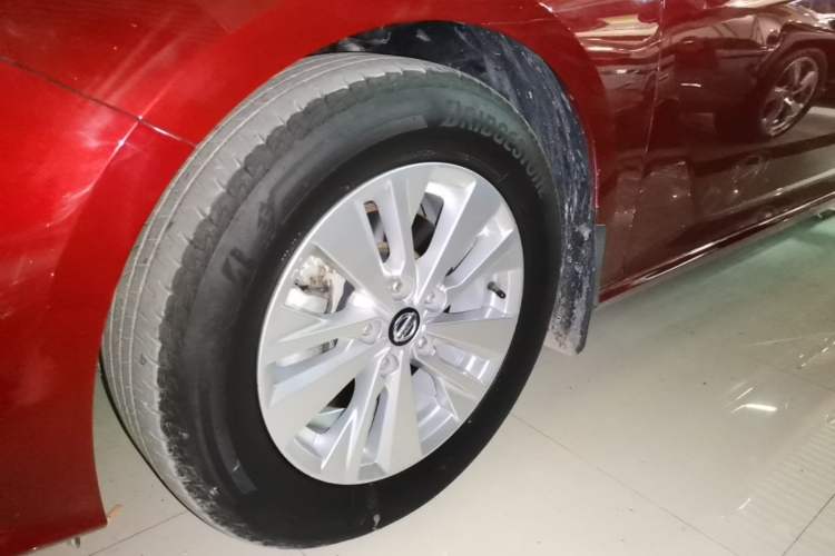 Used Nissan Teana 2019 2.0L XL Comfort Edition Left Front Wheel Hub