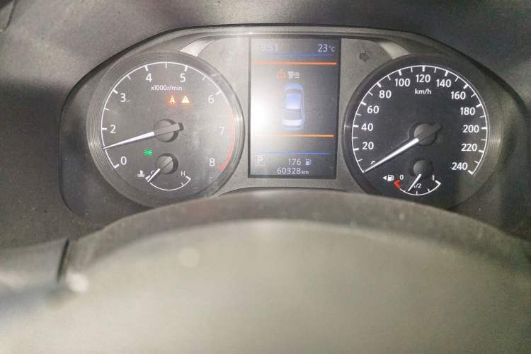 Used Nissan Teana 2019 2.0L XL Comfort Edition Odometer Close Up