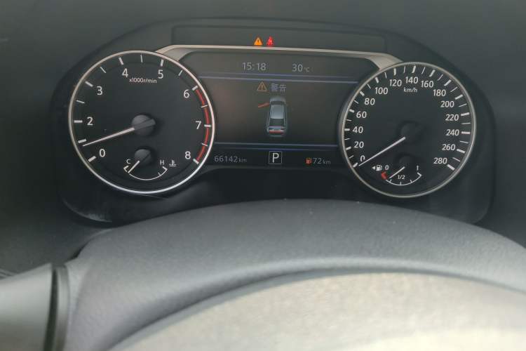 Used Nissan Teana 2019 2.0T XV Prestige Edition Odometer Close Up