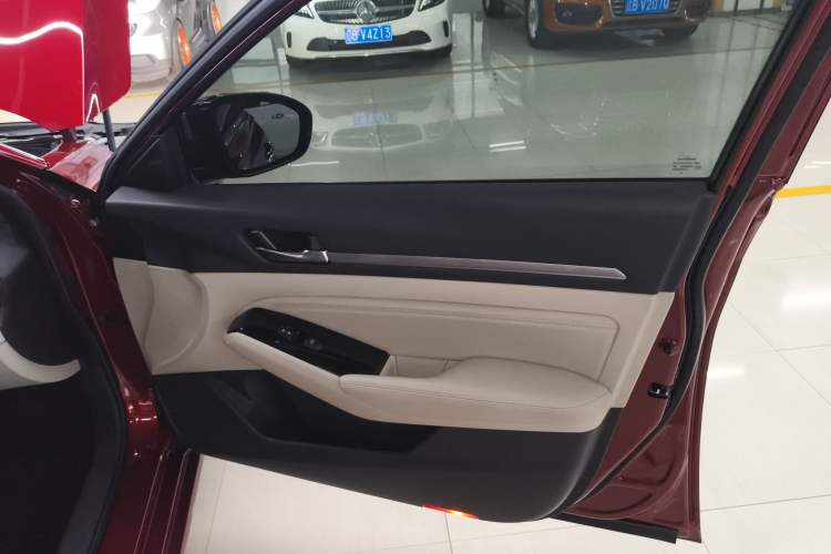 Used Nissan Teana 2019 2.0T XV Prestige Edition Right Front Door Interior