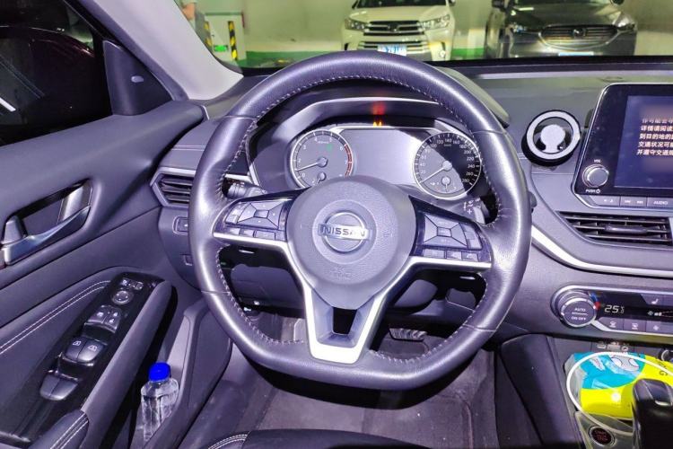 Used Nissan Teana 2019 2.0T XL Upper Smart Enjoyment Version Steering Wheel