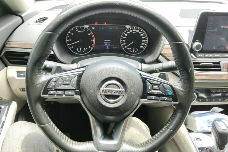 Used Nissan Teana 2019 2.0T XV AD1 Prestige Navigation Edition Steering Wheel