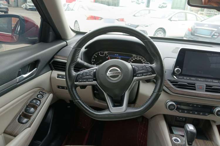 Used Nissan Teana 2019 2.0T XV Prestige Edition Steering Wheel