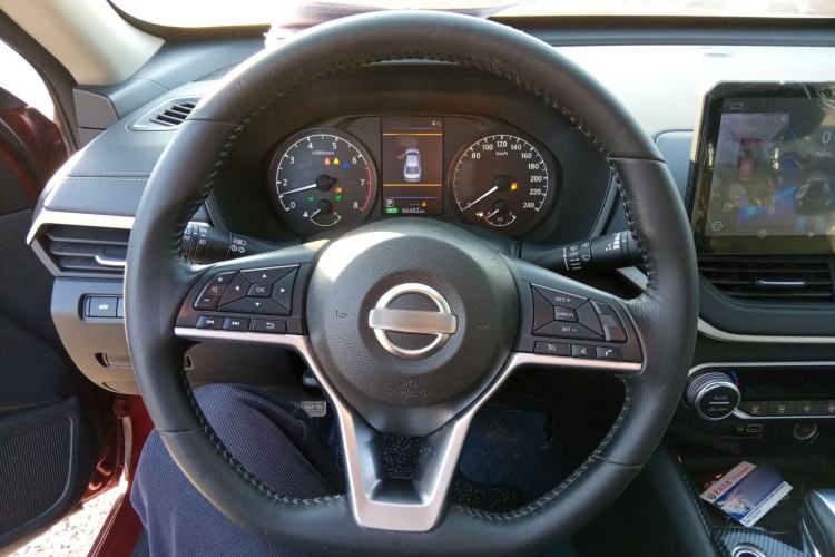 Used Nissan Teana 2019 2.0L XL Comfort Edition Steering Wheel