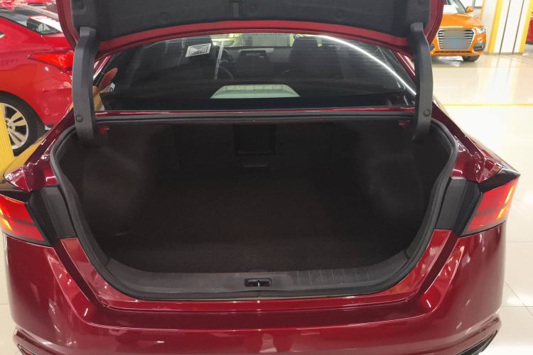 Used Nissan Teana 2019 2.0T XV Prestige Edition Trunk