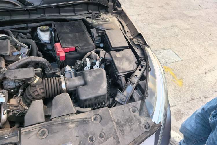 Used Nissan Teana 2019 2.0L XL Comfort Edition Engine Bay Left