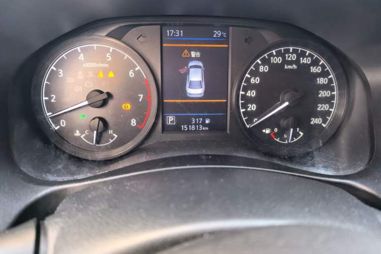 Used Nissan Teana 2019 2.0L XL Comfort Edition Odometer Close Up