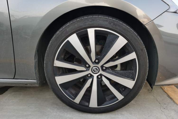 Used Nissan Teana 2019 2.0T XV AD1 Prestige Navigation Edition Right Front Wheel Hub