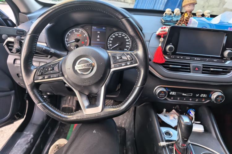 Used Nissan Teana 2019 2.0L XL Comfort Edition Steering Wheel