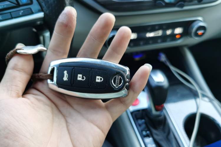 Used Nissan Teana 2019 2.0T XV AD1 Prestige Navigation Edition Vehicle Key