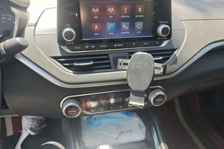 Used Nissan Teana 2019 2.0L XL Comfort Edition Audio And AC Panel
