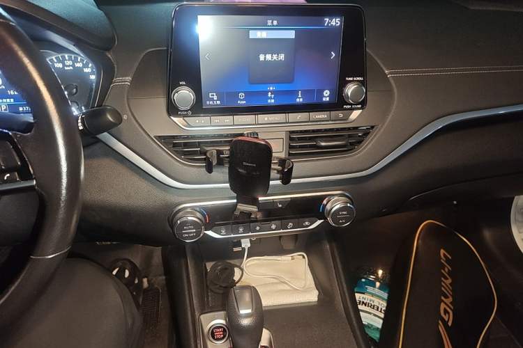 Used Nissan Teana 2019 2.0L XL Upper SmartDrive Version Audio And AC Panel