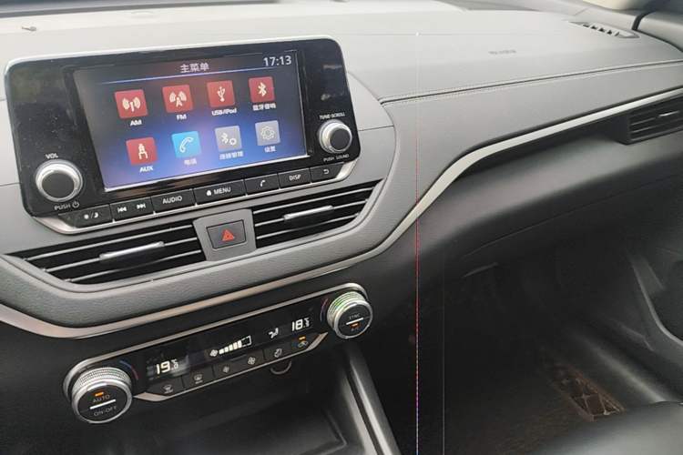 Used Nissan Teana 2019 2.0L XL Comfort Edition Audio And AC Panel