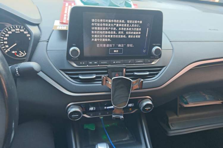 Used Nissan Teana 2019 2.0T XL Upper Smart Enjoyment Version Audio And AC Panel