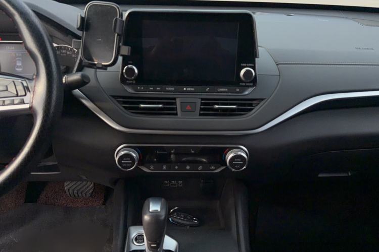 Used Nissan Teana 2019 2.0T XL Upper Smart Enjoyment Version Audio And AC Panel