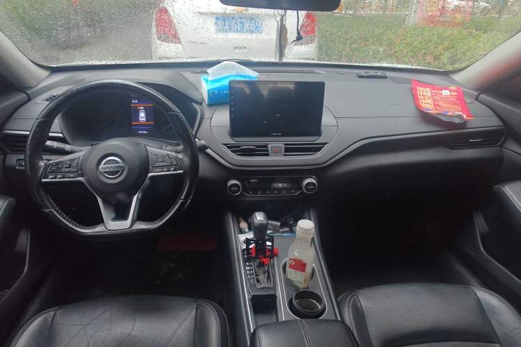 Used Nissan Teana 2019 2.0L XL Comfort Edition Center Console