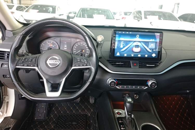 Used Nissan Teana 2019 2.0T XL Smart Leading Edition Center Console
