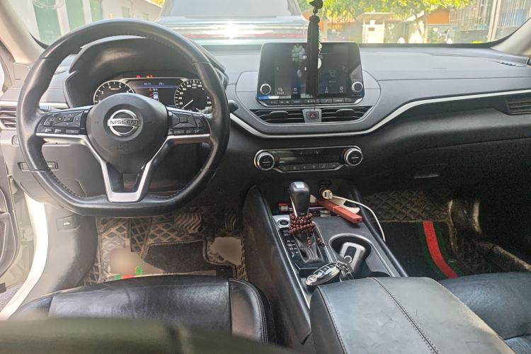 Used Nissan Teana 2019 2.0L XL Upper SmartDrive Version Center Console