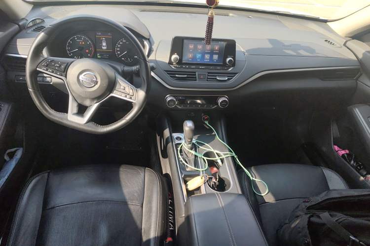 Used Nissan Teana 2019 2.0L XL Comfort Edition Center Console
