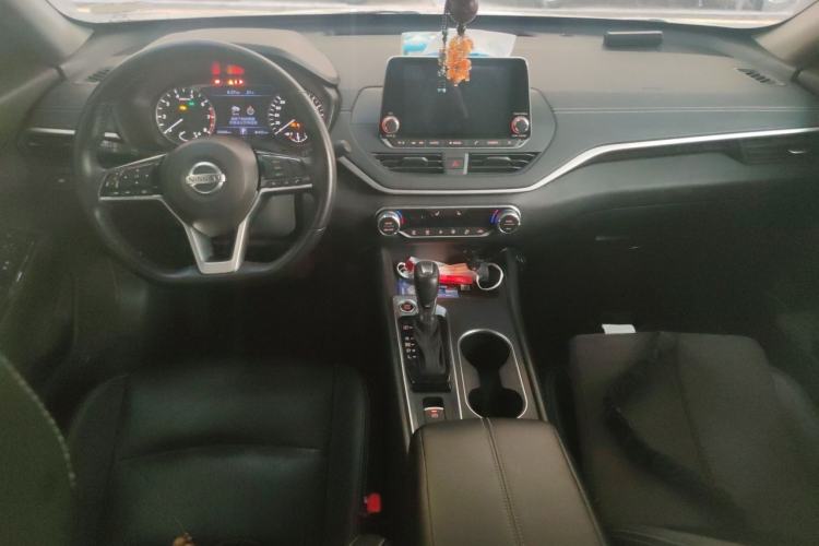 Used Nissan Teana 2019 2.0L XL Upper SmartDrive Version Center Console