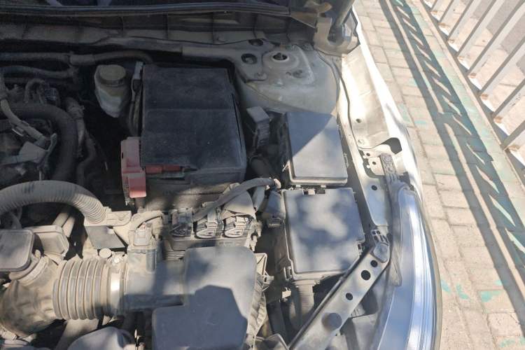 Used Nissan Teana 2019 2.0L XL Comfort Edition Engine Bay Left