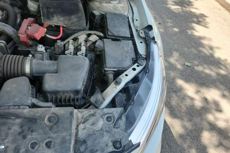 Used Nissan Teana 2019 2.0L XL Comfort Edition Engine Bay Left