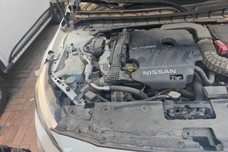 Used Nissan Teana 2019 2.0T XL Upper Smart Enjoyment Version Engine Bay Right