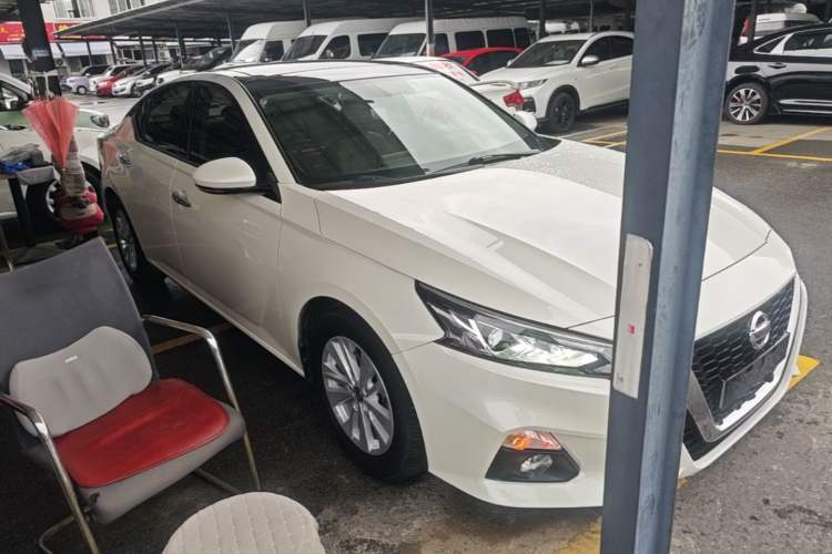 Used Nissan Teana 2019 2.0L XL Comfort Edition Front Right 45 Deg