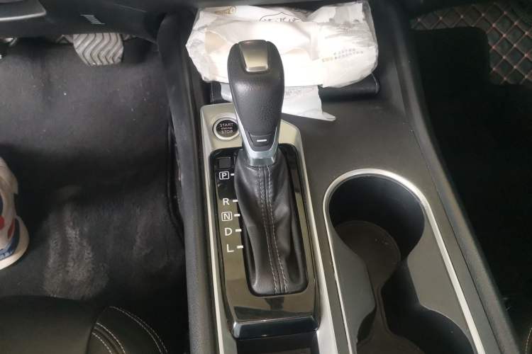 Used Nissan Teana 2019 2.0L XL Comfort Edition Gear Lever
