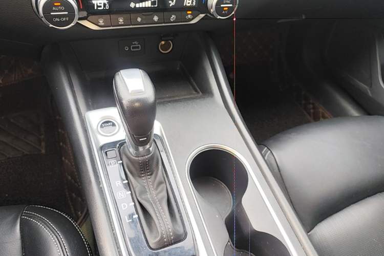 Used Nissan Teana 2019 2.0L XL Comfort Edition Gear Lever