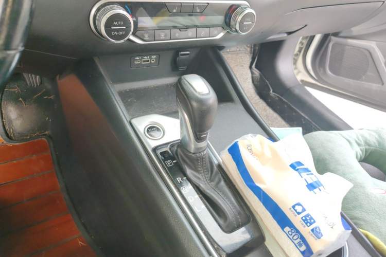 Used Nissan Teana 2019 2.0L XL Upper SmartDrive Version Gear Lever