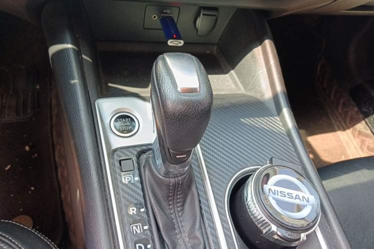 Used Nissan Teana 2019 2.0L XL Comfort Edition Gear Lever