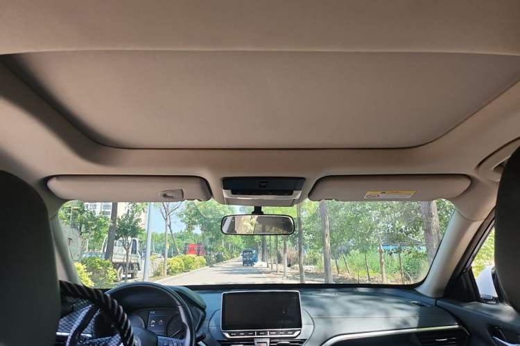 Used Nissan Teana 2019 2.0L XL Comfort Edition Headliner