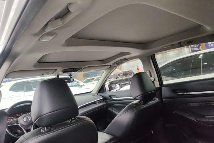 Used Nissan Teana 2019 2.0L XL Comfort Edition Headliner