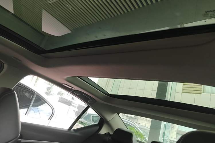 Used Nissan Teana 2019 2.0T XL Smart Leading Edition Headliner