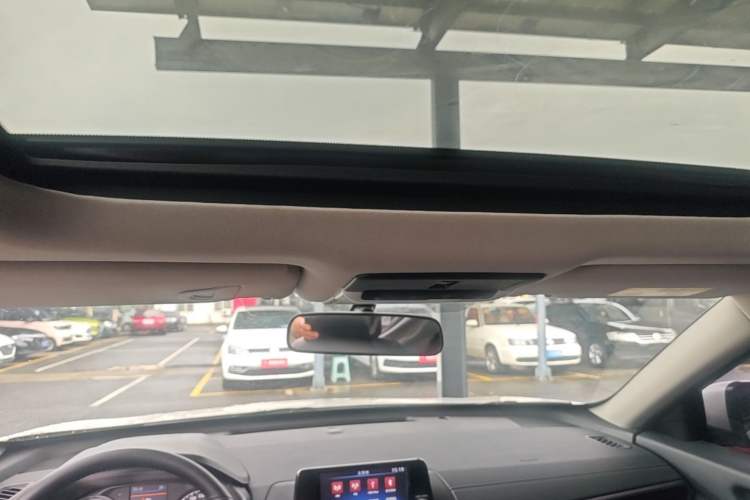 Used Nissan Teana 2019 2.0L XL Comfort Edition Headliner