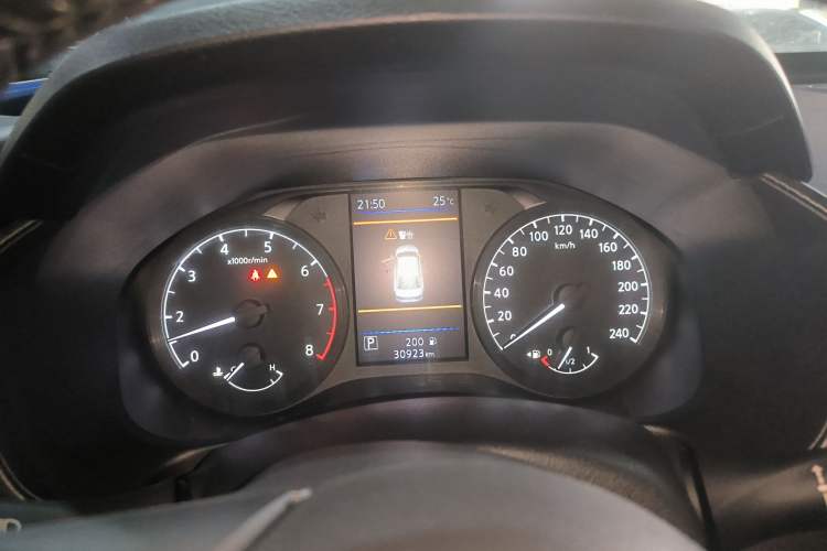 Used Nissan Teana 2019 2.0L XL Comfort Edition Instrument Cluster