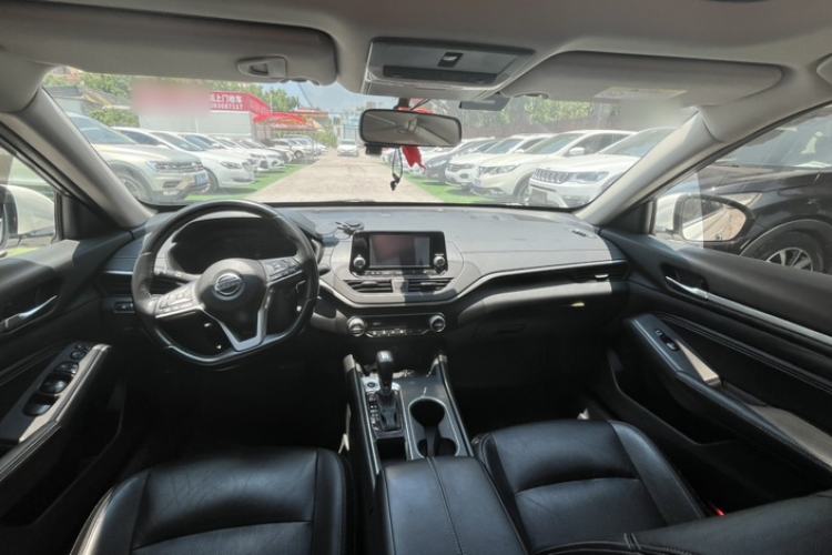 Used Nissan Teana 2019 2.0L XL Comfort Edition Interior 1