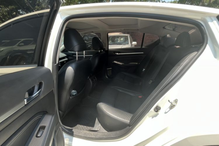 Used Nissan Teana 2019 2.0L XL Comfort Edition Interior 3