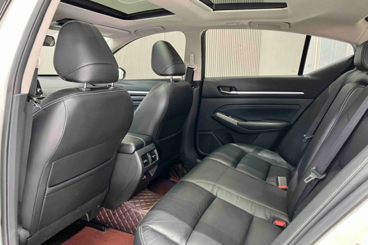 Used Nissan Teana 2019 2.0L XL Comfort Edition Interior 4