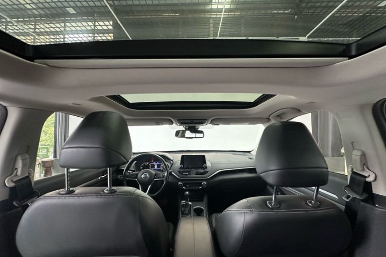 Used Nissan Teana 2019 2.0T XL Upper Smart Enjoyment Version Interior 9
