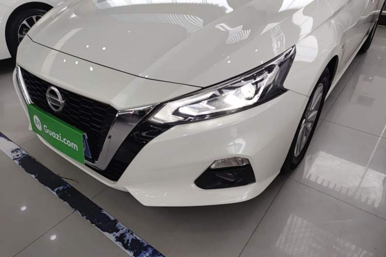 Used Nissan Teana 2019 2.0L XL Comfort Edition Left Front Headlight