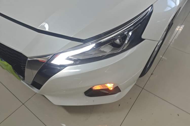 Used Nissan Teana 2019 2.0L XL Comfort Edition Left Front Headlight