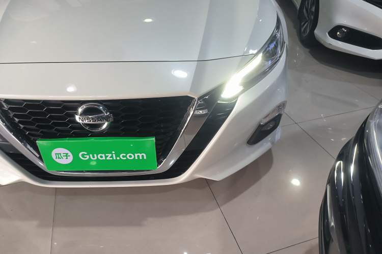 Used Nissan Teana 2019 2.0L XL Comfort Edition Left Front Headlight