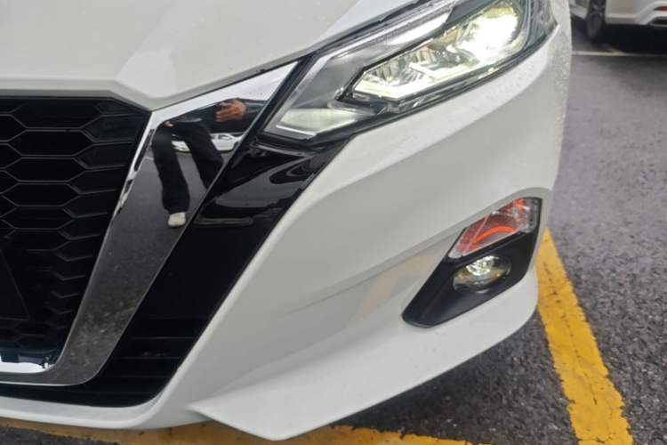 Used Nissan Teana 2019 2.0L XL Comfort Edition Left Front Headlight