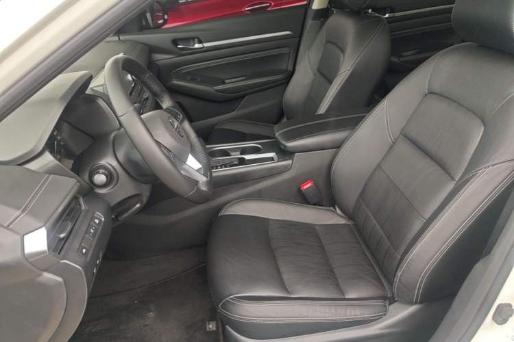 Used Nissan Teana 2019 2.0L XL Comfort Edition Left Front Seat