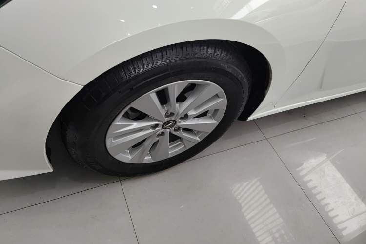 Used Nissan Teana 2019 2.0L XL Comfort Edition Left Front Wheel Hub