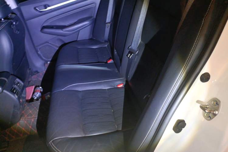 Used Nissan Teana 2019 2.0T XL Upper Smart Enjoyment Version Left Rear Seat