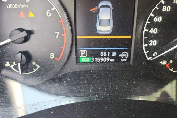 Used Nissan Teana 2019 2.0L XL Comfort Edition Odometer Close Up